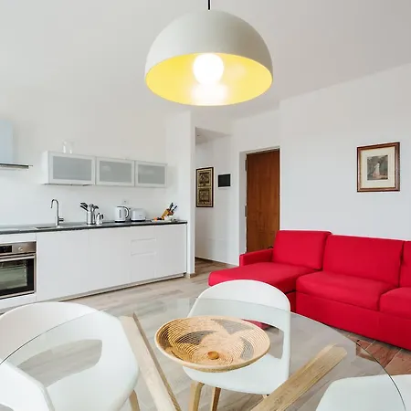 Canguroproperties - Nino Bixio ורונה